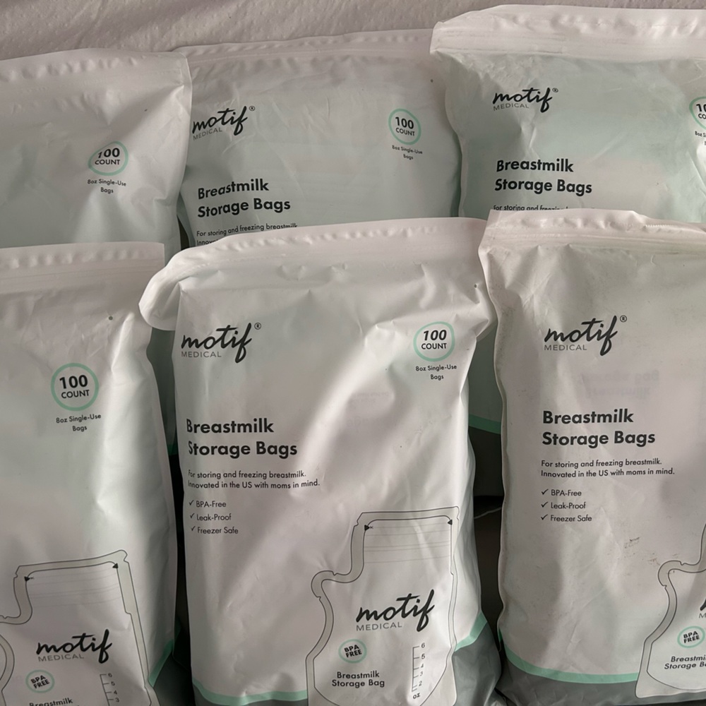 Motif Breastmilk Storage Bags